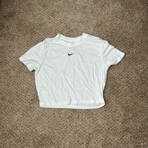 Nike Crop Top